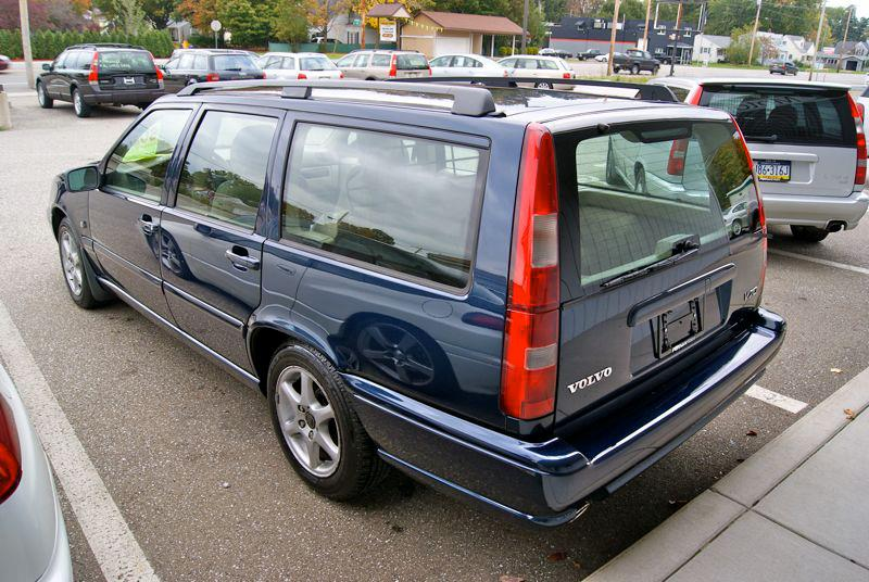 Illustration for article titled Meet The Admiral, My Volvo V70